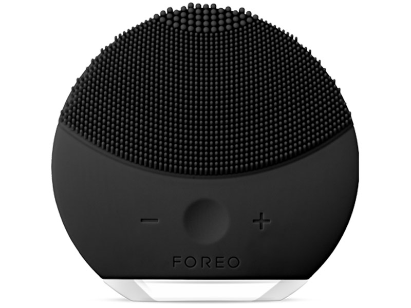 حافظ على نضارة بشرتك مع منتجات FOREO الفريدة